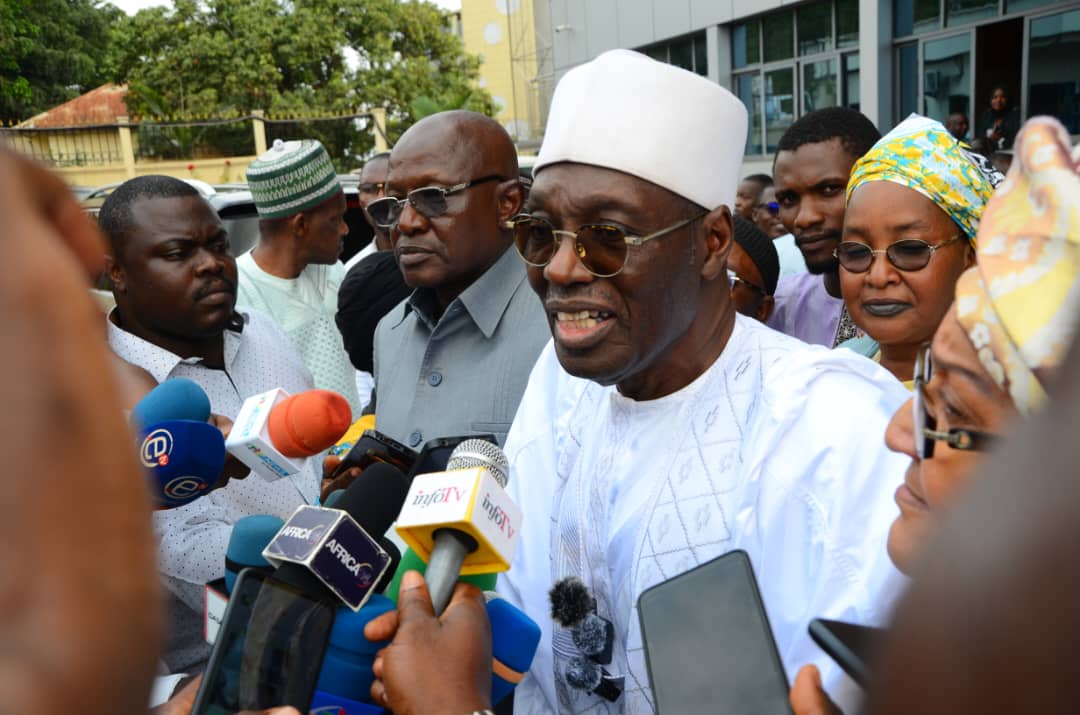 Présidentielle 2025 : Issa Tchiroma Bakary soumet sa candidature à Elections Cameroon